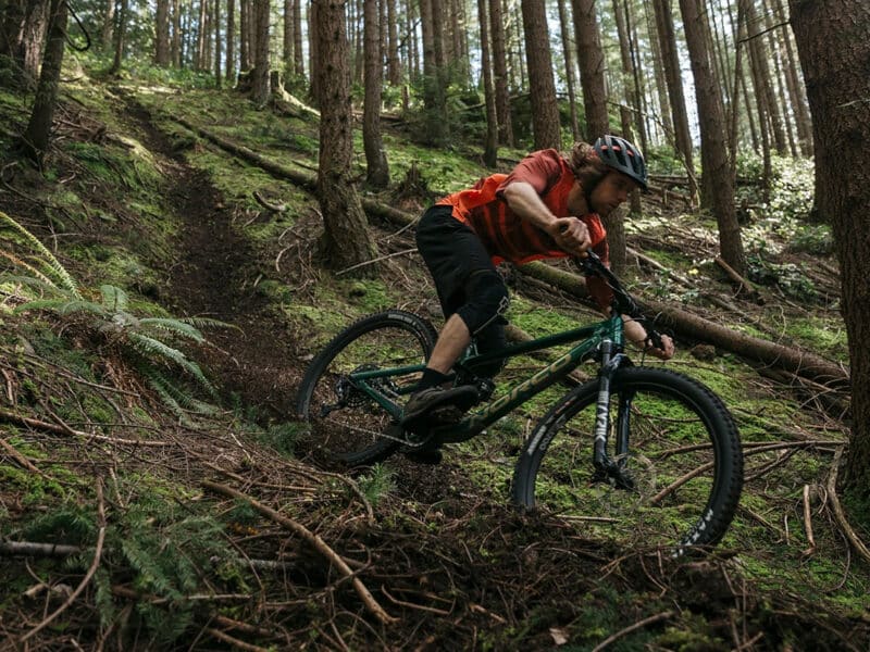 Riding a Norco Sight in the loam