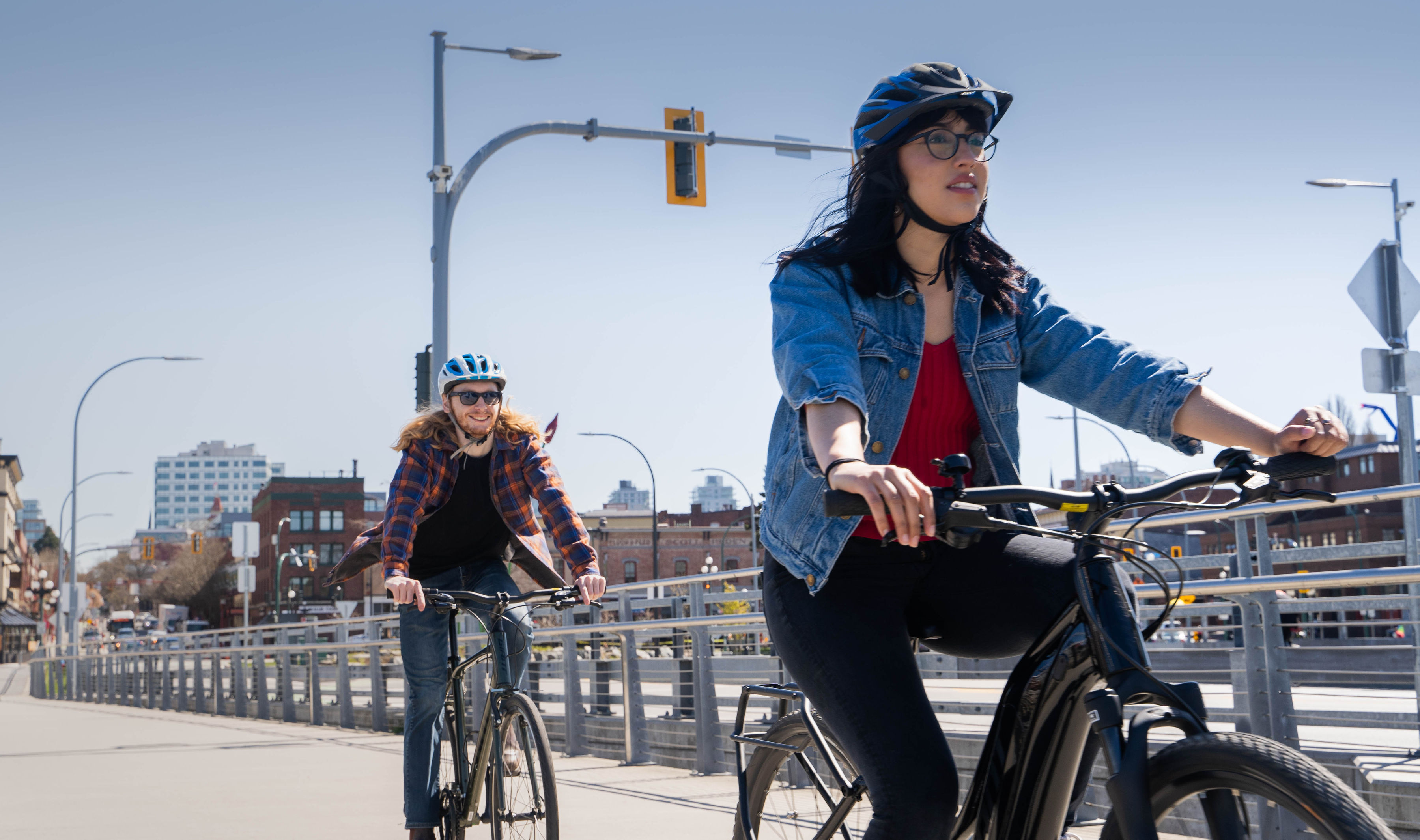 bike helmet model pp78801-2 P2R A20 MIPS for Teens and Adults with Rear LED Light Start good cycling habits Color:fitz roy patchwork: nouveau green launch-date: 2025-11 PATTERN: Kayleena's Circle Bag
